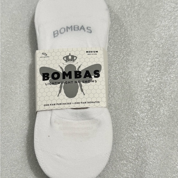 New Bombas Womens Casual Socks - White Medium No Show 4 ct lot - Picture 2 of 4